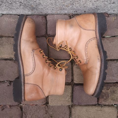 Butts and Shoulders The Worker Boots in Natural Leather