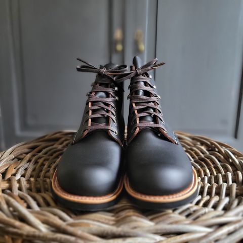 Red Wing Blacksmith in S.B. Foot Black Prairie