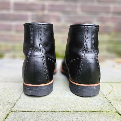 Red Wing Blacksmith in S.B. Foot Black Prairie