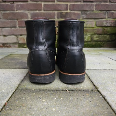 Red Wing Blacksmith in S.B. Foot Black Prairie