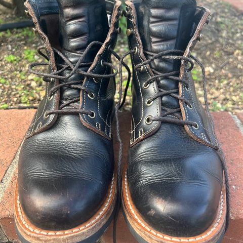 Truman Service Boot in Black Teacore
