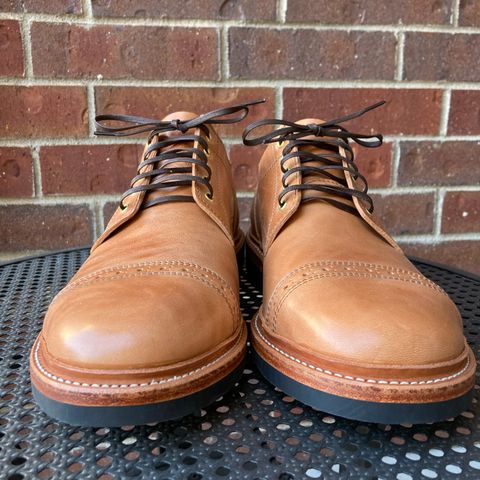 Oak Street Bootmakers Trench Oxford in Maryam Natural Horsebutt