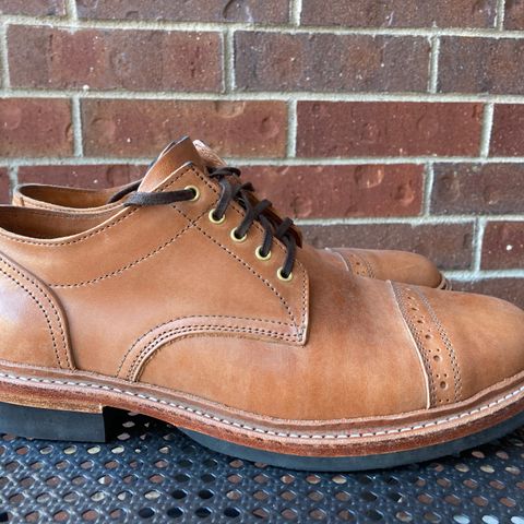 Oak Street Bootmakers Trench Oxford in Maryam Natural Horsebutt
