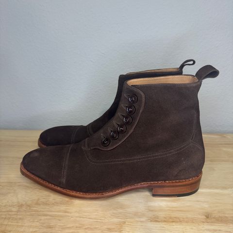 BLKBRD Victor Chukka Boot in C.F. Stead Coffee Repello Calf Suede