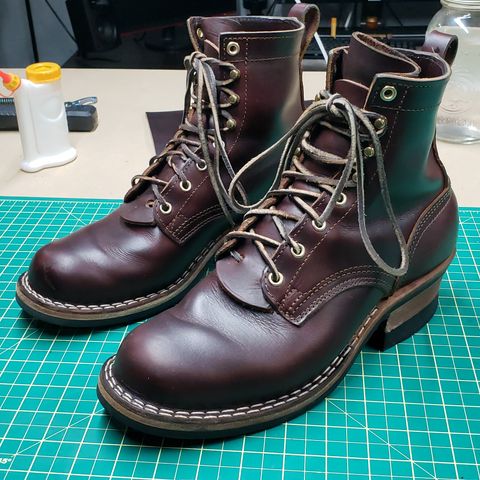 Nicks Robert in Wickett & Craig Chestnut Oiled Latigo