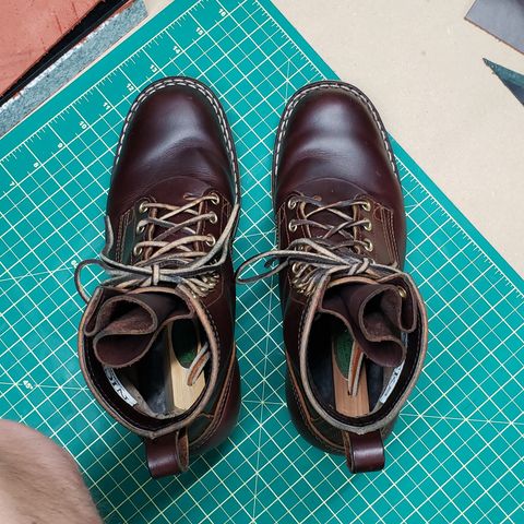 Nicks Robert in Wickett & Craig Chestnut Oiled Latigo