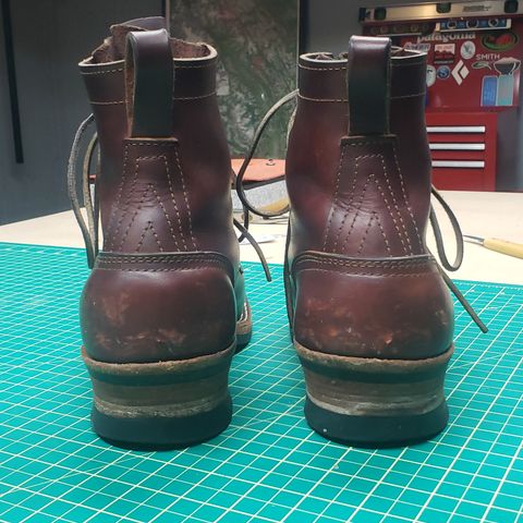 Nicks Robert in Wickett & Craig Chestnut Oiled Latigo