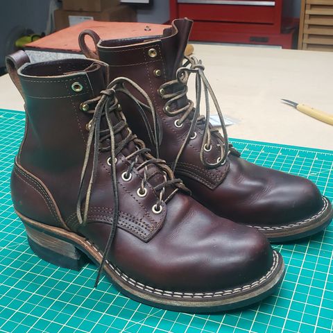 Nicks Robert in Wickett & Craig Chestnut Oiled Latigo
