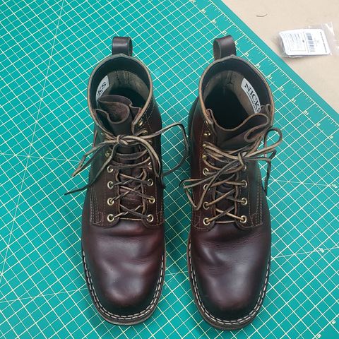 Nicks Robert in Wickett & Craig Chestnut Oiled Latigo