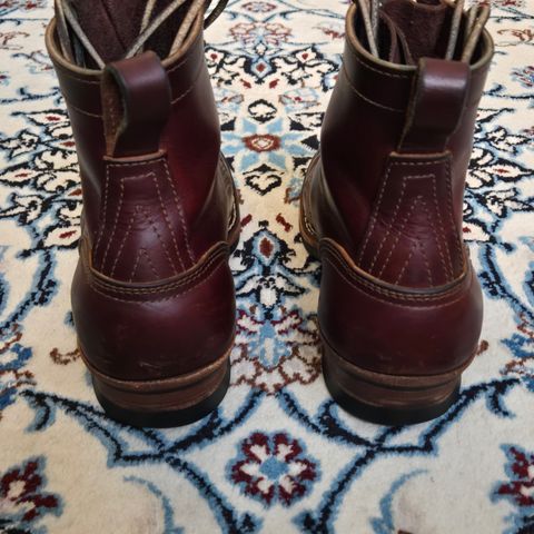 Nicks Robert in Wickett & Craig Chestnut Oiled Latigo