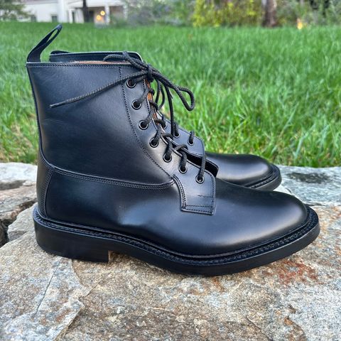 Tricker's Burford Plain Derby Boot in Black Calf