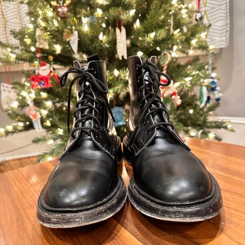 Tricker's Burford Plain Derby Boot in Black Calf