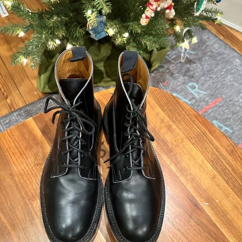 Tricker's Burford Plain Derby Boot in Black Calf