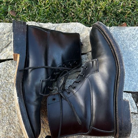 Tricker's Burford Plain Derby Boot in Black Calf
