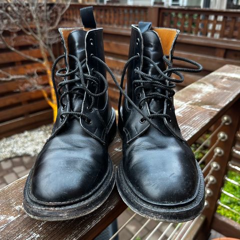 Tricker's Burford Plain Derby Boot in Black Calf