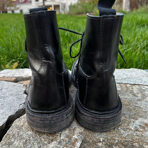 Tricker's Burford Plain Derby Boot in Black Calf