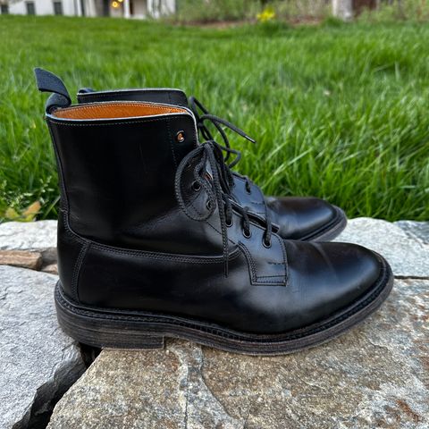 Tricker's Burford Plain Derby Boot in Black Calf
