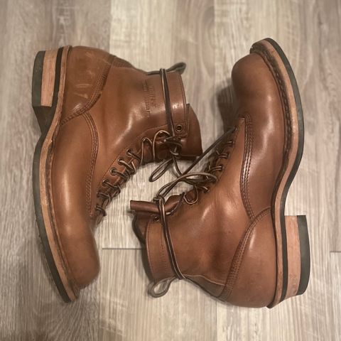 White's 350 Cutter in Horween Natural Chromexcel
