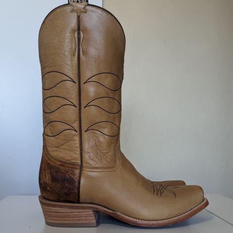 View photo of HYER Boots Maize in Sunrise Retan