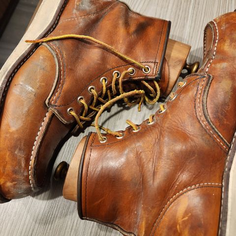 View photo of Red Wing 6-Inch Classic Moc in S.B. Foot Oro Legacy