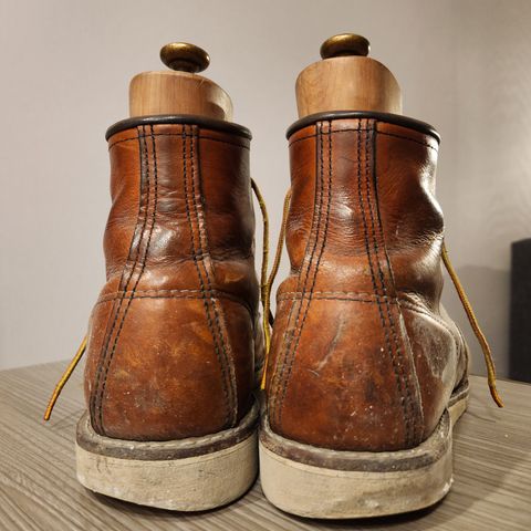 View photo of Red Wing 6-Inch Classic Moc in S.B. Foot Oro Legacy