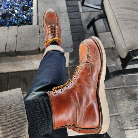 Red Wing 6-Inch Classic Moc in S.B. Foot Oro Legacy