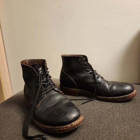 View photo of Oak Street Bootmakers Field Boot in Horween Black Chromexcel