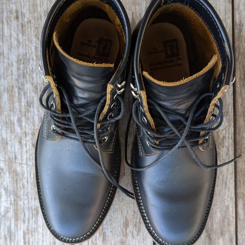 Santalum x PTC The Klondike Service Boot in S.B. Foot Black Klondike