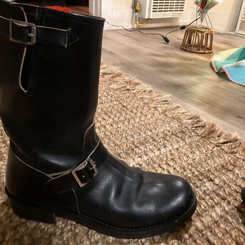 The Real McCoy's Buco Engineer Boots in Shinki Black Oiled Horsebutt