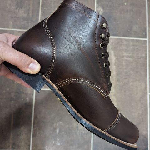Canada West WM. Moorby 2817 in Pecan Tumbled