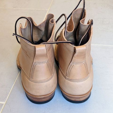 White's 350 Cutter in Maryam Natural Horsebutt