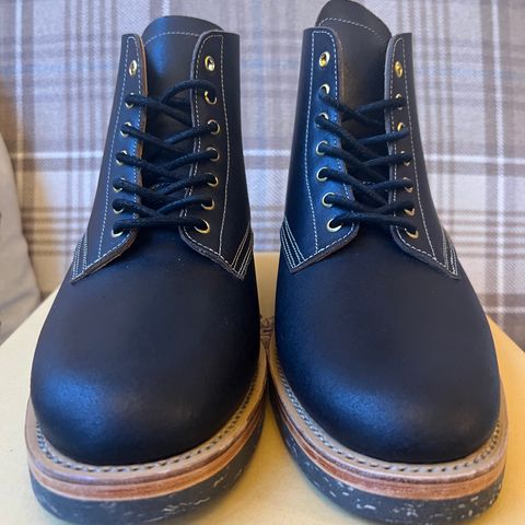 Sagara Boondocker in Horween Black Waxed Flesh