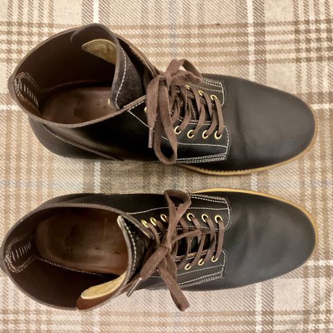 View photo of Sagara Boondocker in Horween Black Waxed Flesh