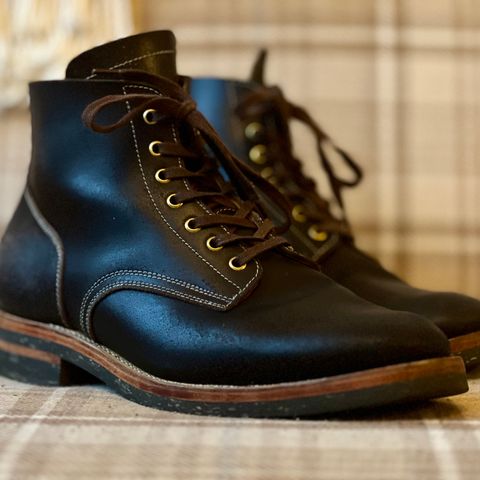 View photo of Sagara Boondocker in Horween Black Waxed Flesh