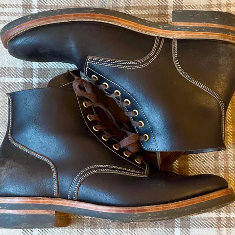 View photo of Sagara Boondocker in Horween Black Waxed Flesh