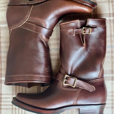 View photo of Willie's Handmade Boots Engineer in Horween Brown Chromexcel