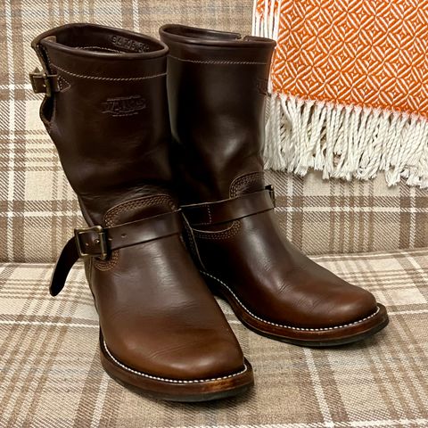 View photo of Willie's Handmade Boots Engineer in Horween Brown Chromexcel