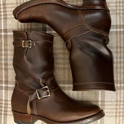 View photo of Willie's Handmade Boots Engineer in Horween Brown Chromexcel