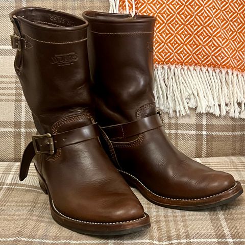 Willie's Handmade Boots Engineer in Horween Brown Chromexcel