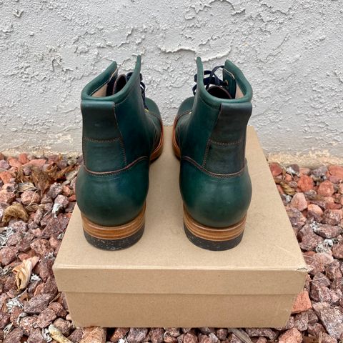 Iron Boots 5515 in Maryam Jungle Green Horsebutt