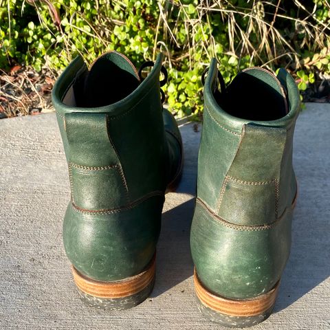 Iron Boots 5515 in Maryam Jungle Green Horsebutt