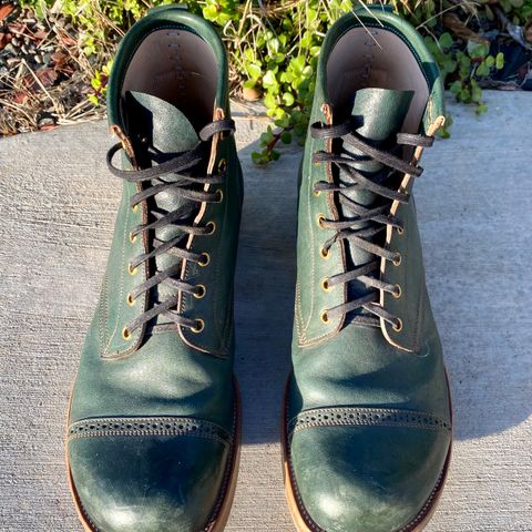 Iron Boots 5515 in Maryam Jungle Green Horsebutt