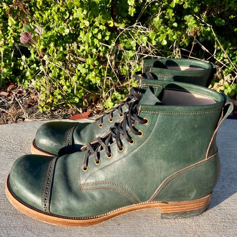 Iron Boots 5515 in Maryam Jungle Green Horsebutt