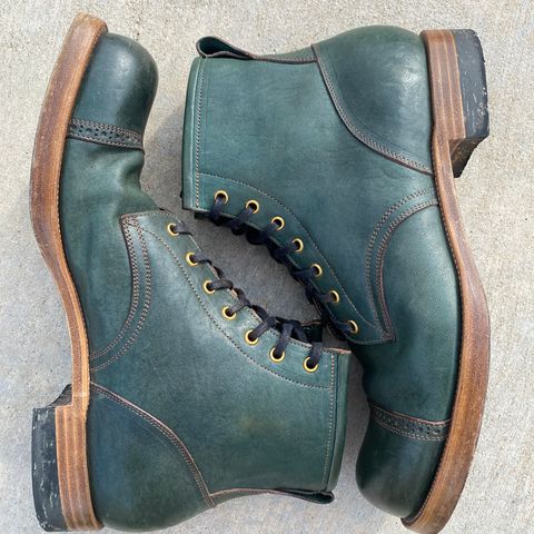 Iron Boots 5515 in Maryam Jungle Green Horsebutt
