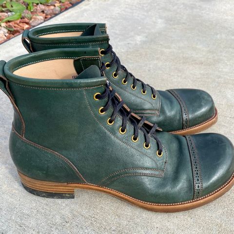Iron Boots 5515 in Maryam Jungle Green Horsebutt