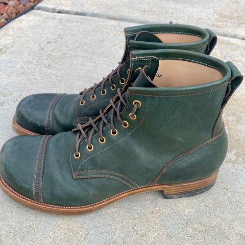 Iron Boots 5515 in Maryam Jungle Green Horsebutt