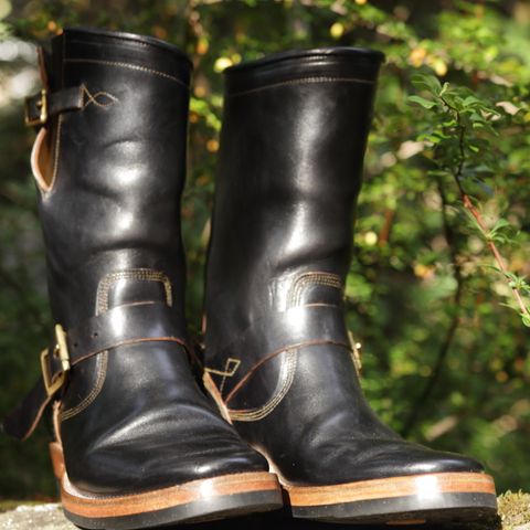 View photo of Prof Barnets Neocliffwood Boots in Maryam Black Teacore Horsebutt