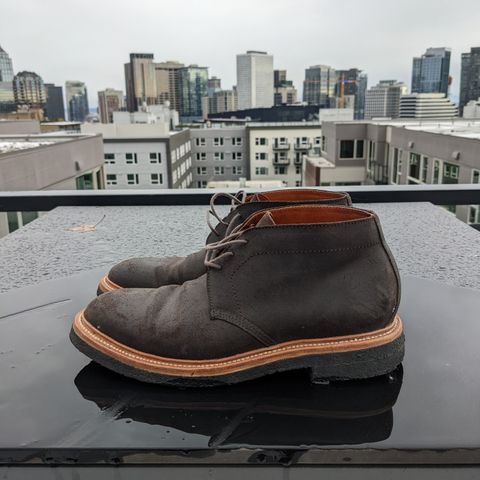 Grant Stone Chukka in C.F. Stead Earth Waxy Commander Suede