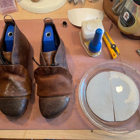 View photo of Self-Made Chukka in S.B. Foot Saddle Voyager