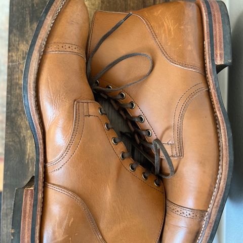 View photo of Viberg Service Boot BCT in Horween Bourbon Workshoe Butt